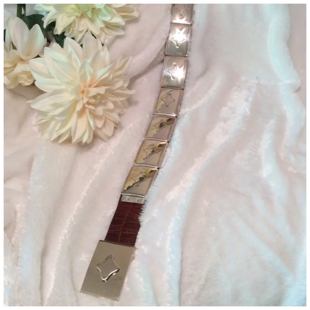 SIMON BELT. - Picture 3 of 5